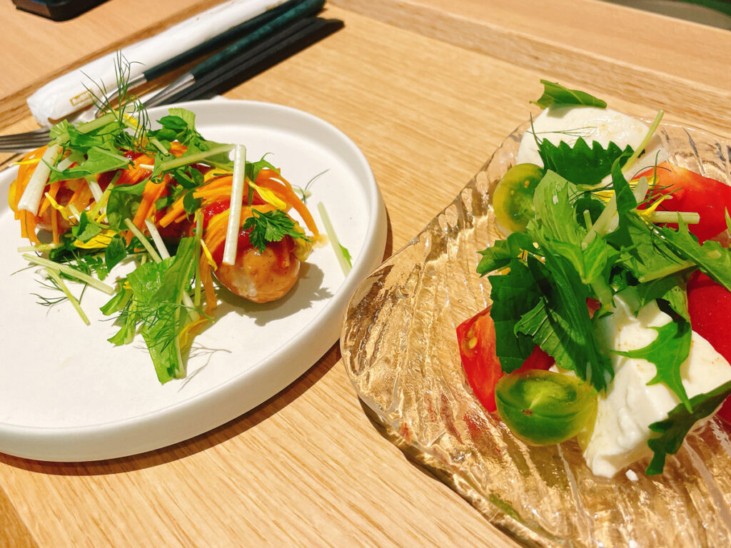 ソーセージ・豆腐のカプレーゼ